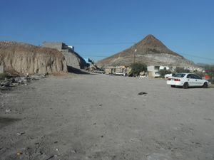 TERRENO EN CAÑADAS DEL FLORIDO   •	25,000.00 m2