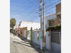 Casa en Venta en Jardines de Santa Clara Ecatepec de Morelos