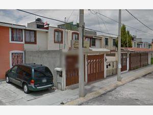 Casa en Venta en Paseos Santín Toluca