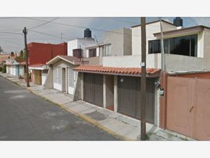 Casa en Venta en Izcalli Cuauhtémoc III Metepec