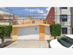 Casa en Venta en Bosques de Aragon Nezahualcóyotl