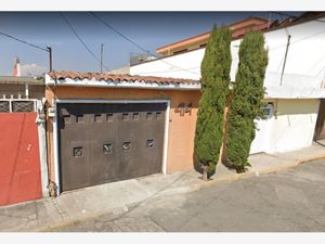 Casa en Venta en Villa de las Flores 1a Sección (Unidad Coacalco) Coacalco de Berriozábal