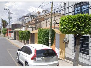 Casa en Venta en Bosques de Aragon Nezahualcóyotl