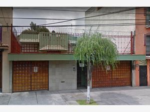 Casa en Venta en Del Carmen Coyoacán