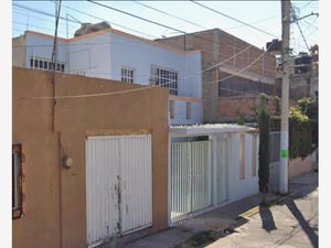 Casa en Venta en Jardines de Santa Clara Ecatepec de Morelos