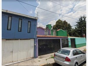 Casa en Venta en Santa Maria de las Rosas Toluca