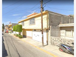 Casa en Venta en Viveros de Xalostoc Ecatepec de Morelos