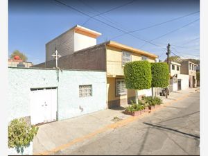 Casa en Venta en Viveros de Xalostoc Ecatepec de Morelos