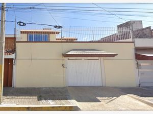 Casa en Venta en Jardines de San Manuel Puebla