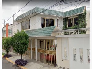 Casa en Venta en Valle de Santa Mónica Tlalnepantla de Baz