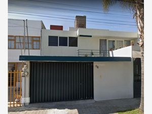 Casa en Venta en Jardines de San Manuel Puebla