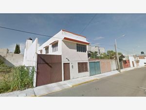 Casa en Venta en Unidad Satélite Magisterial Puebla