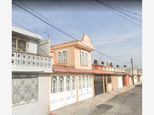 Casa en Venta en Villa de las Flores 1a Sección (Unidad Coacalco) Coacalco de Berriozábal