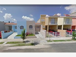 Casa en Venta en Jardines del Vergel Zapopan