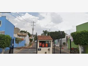 Casa en Venta en Lomas del Cuatro San Pedro Tlaquepaque