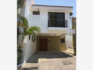 Casa en Venta en Lomas de la Selva Cuernavaca