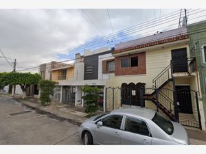 Casa en Venta en Jardines de San Jose Guadalajara