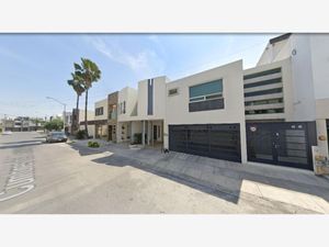 Casa en Venta en Cumbres Elite Monterrey