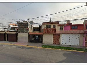 Casa en Venta en Bosques de Aragon Nezahualcóyotl