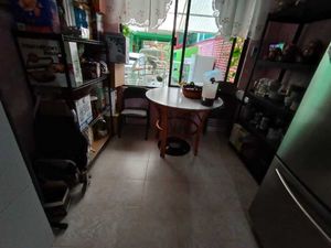 Casa multifaliar con 4 viviendas