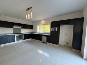 Venta de Hermosa Casa en Regency Jurica