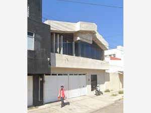 Casa en Venta en Jardines de San Manuel Puebla