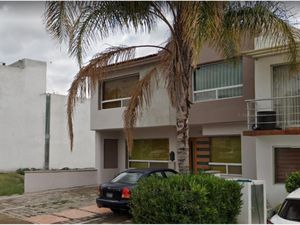 Casa en Venta en Cumbres del Lago Querétaro