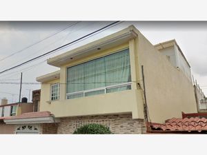 Casa en Venta en Valle de Santa Mónica Tlalnepantla de Baz