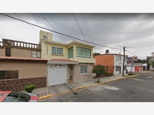 Casa en Venta en Valle de Santa Mónica Tlalnepantla de Baz