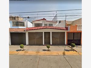 Casa en Venta en Bosques de Aragon Nezahualcóyotl