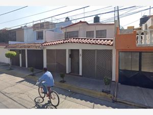 Casa en Venta en Bosques de Aragon Nezahualcóyotl