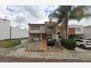 Casa en Venta en Cumbres del Lago Querétaro