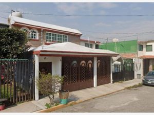 Casa en Venta en Bosques del Valle 1a Sección Coacalco de Berriozábal