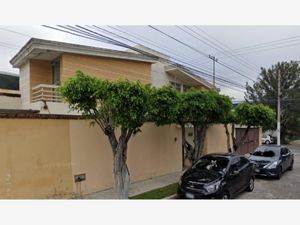 Casa en Venta en La Calma Zapopan