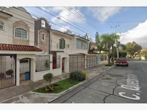 Casa en Venta en Bosques de La Victoria Guadalajara