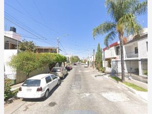 Casa en Venta en Jardines del Country Guadalajara