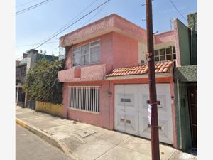 Casa en Venta en Constitucion de 1917 Iztapalapa