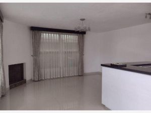 Casa en Venta en La Providencia Metepec