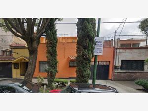 Casa en Venta en Del Carmen Coyoacán