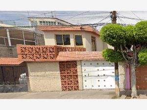 Casa en Venta en Bosques de Aragon Nezahualcóyotl