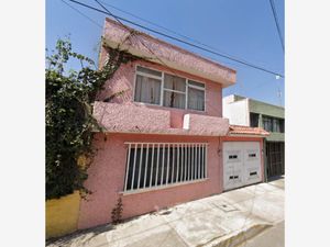 Casa en Venta en Constitucion de 1917 Iztapalapa