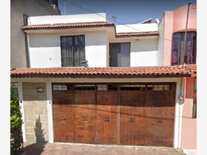 Casa en Venta en Constitucion de 1917 Iztapalapa