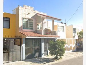 Casa en Venta en Jardines de Guadalupe Guadalajara