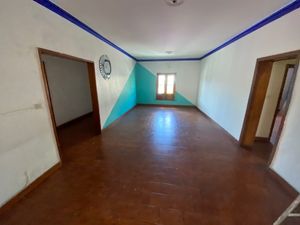 CASA EN VENTA CENTRICA JUNTO A LOS BERROS