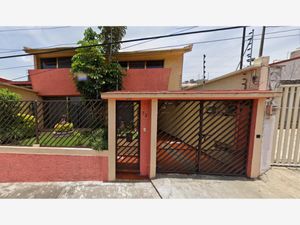 Casa en Venta en Vista del Valle II, III, IV y IX Naucalpan de Juárez