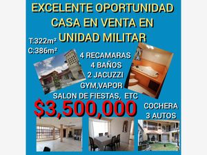 Casa en Venta en Campo Militar 25 Puebla