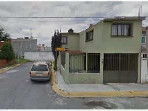 Casa en Venta en Villas Santín Toluca