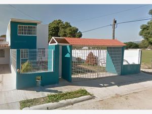 Casa en Venta en Paraiso Salagua Manzanillo