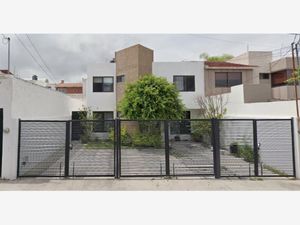 Casa en Venta en Colinas del Cimatario Querétaro