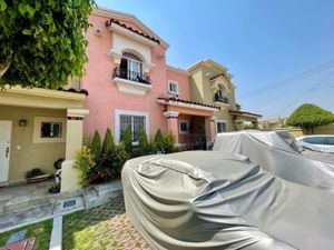 Casa en Venta en Urbi Quinta Montecarlo Cuautitlán Izcalli